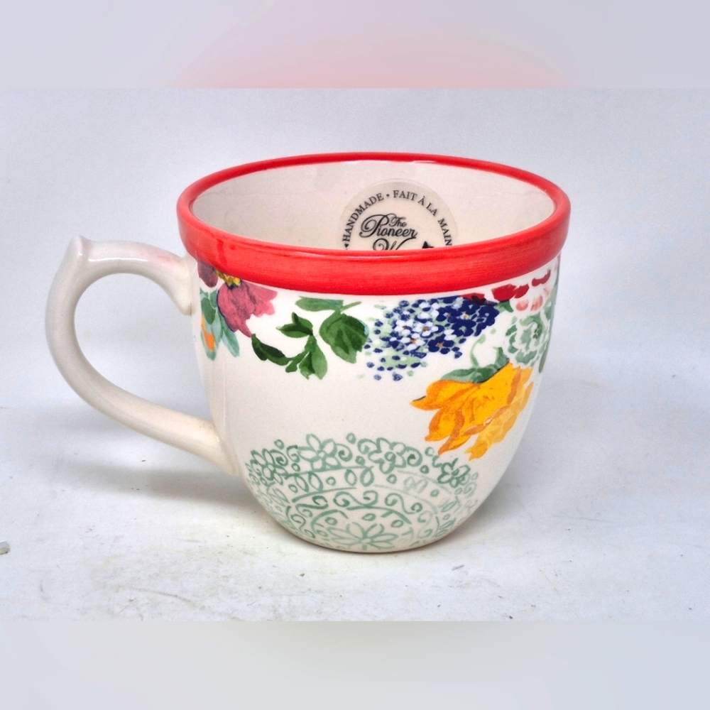 The Pioneer Women Coffee Mug In Country Garden Pattern